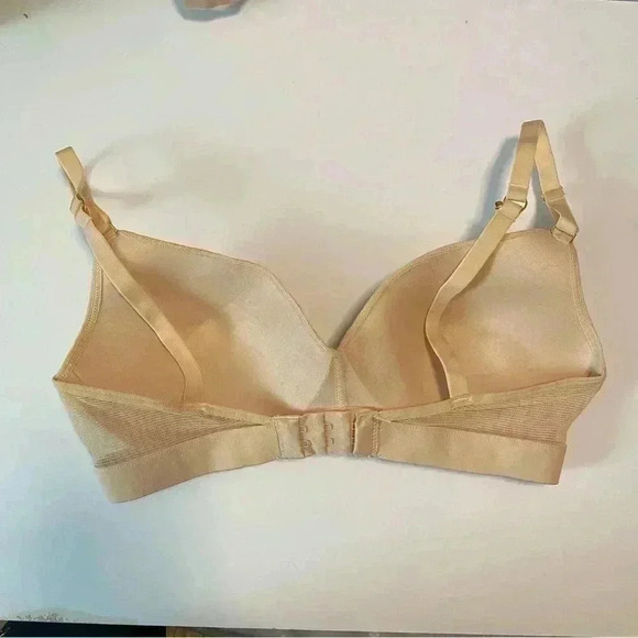 LIVELY Nude Bra - Picture 4 of 5